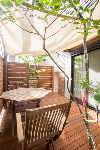 自宅のウッドデッキで朝からカフェ気分 北欧 デッキ 他の地域 株式会社ボックスウッド Houzz ハウズ