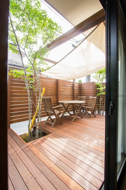自宅のウッドデッキで朝からカフェ気分 Scandinave Terrasse En Bois Autres Perimetres Par 株式会社ボックスウッド Houzz