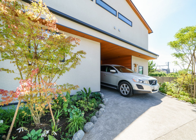 東逗子の家 ホームオフィスのある住まい 建築家夫婦の自宅兼アトリエ Moderne Garage Autres Perimetres Par 一級建築士事務所アトリエけい Houzz
