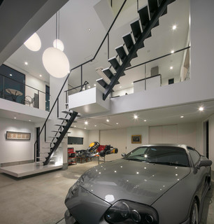 趣味の空間に住む ガレージをいつでも感じる家 Modern Garage Tokyo By 株式会社ホープス Houzz 趣味の空間に住む ガレージをいつでも感じる家 Modern Garage Tokyo By 株式会社ホープス Houzz