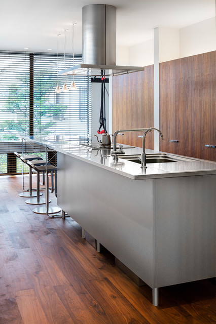 キッチン Modern Kitchen Kyoto By 重量木骨の家 耐震構法se構法 Houzz