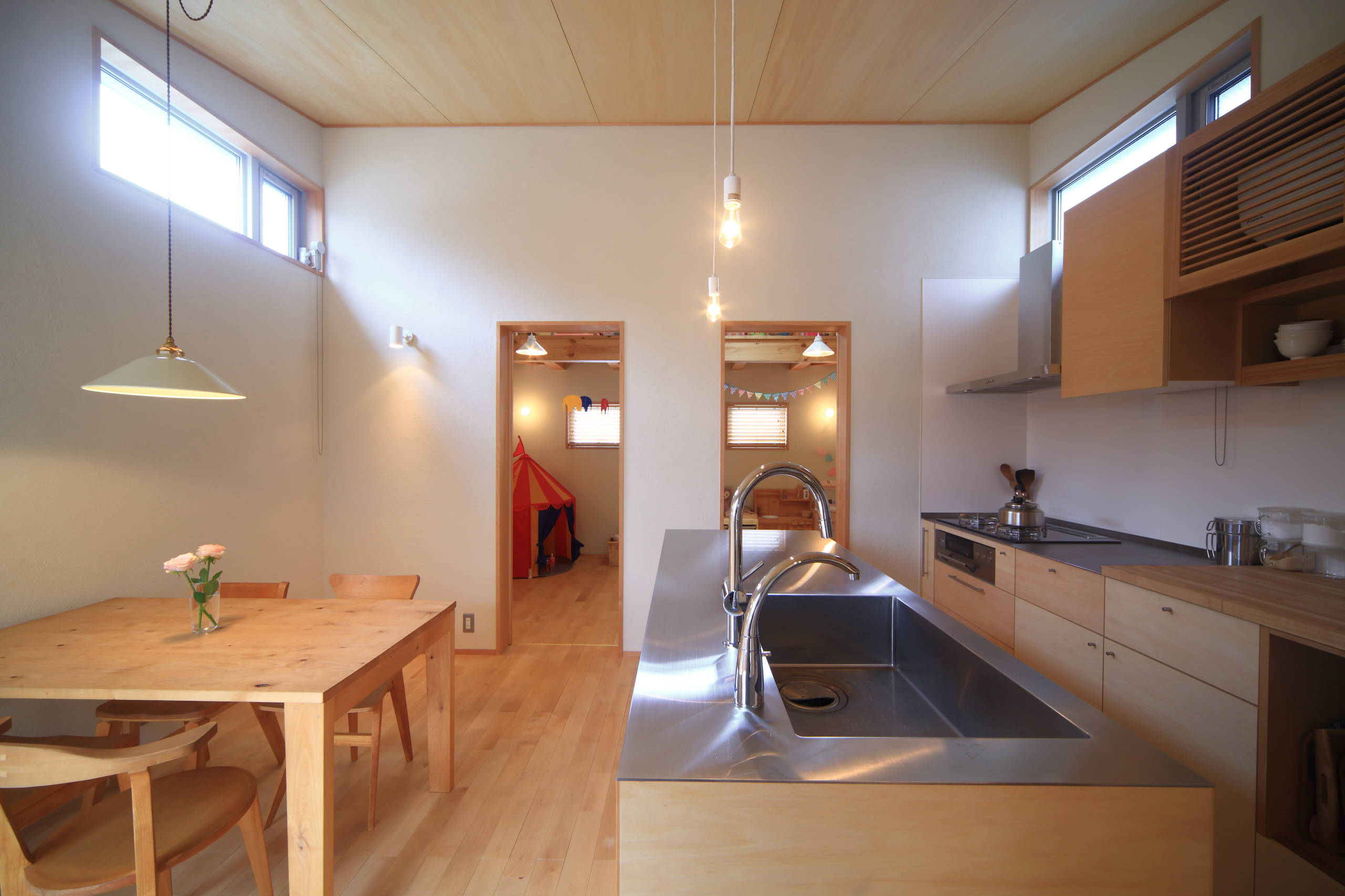 シンプル ナチュラルな家 Rustic Kitchen Nagoya By 悠らり建築事務所 Houzz