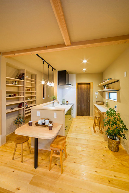 ナチュラルなカフェ風のおしゃれなお住まい Rustic Kitchen Tokyo Suburbs By 健幸工房 シムラ Houzz