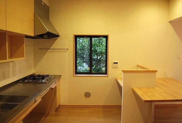 バリアフリーデザイン 車椅子のためのダイニングキッチン モダン キッチン 他の地域 木の家設計室アトリエ椿 Atelier Tsubaki Houzz ハウズ