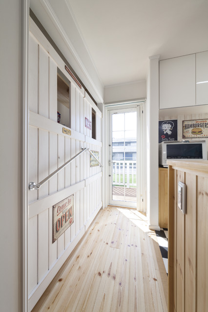 ファッションブランドのショールームのよう カリフォルニアスタイルのお家 Morskoj Kuhnya Drugoe Ot Eksperta Design House F 古川工務店 Houzz Rossiya