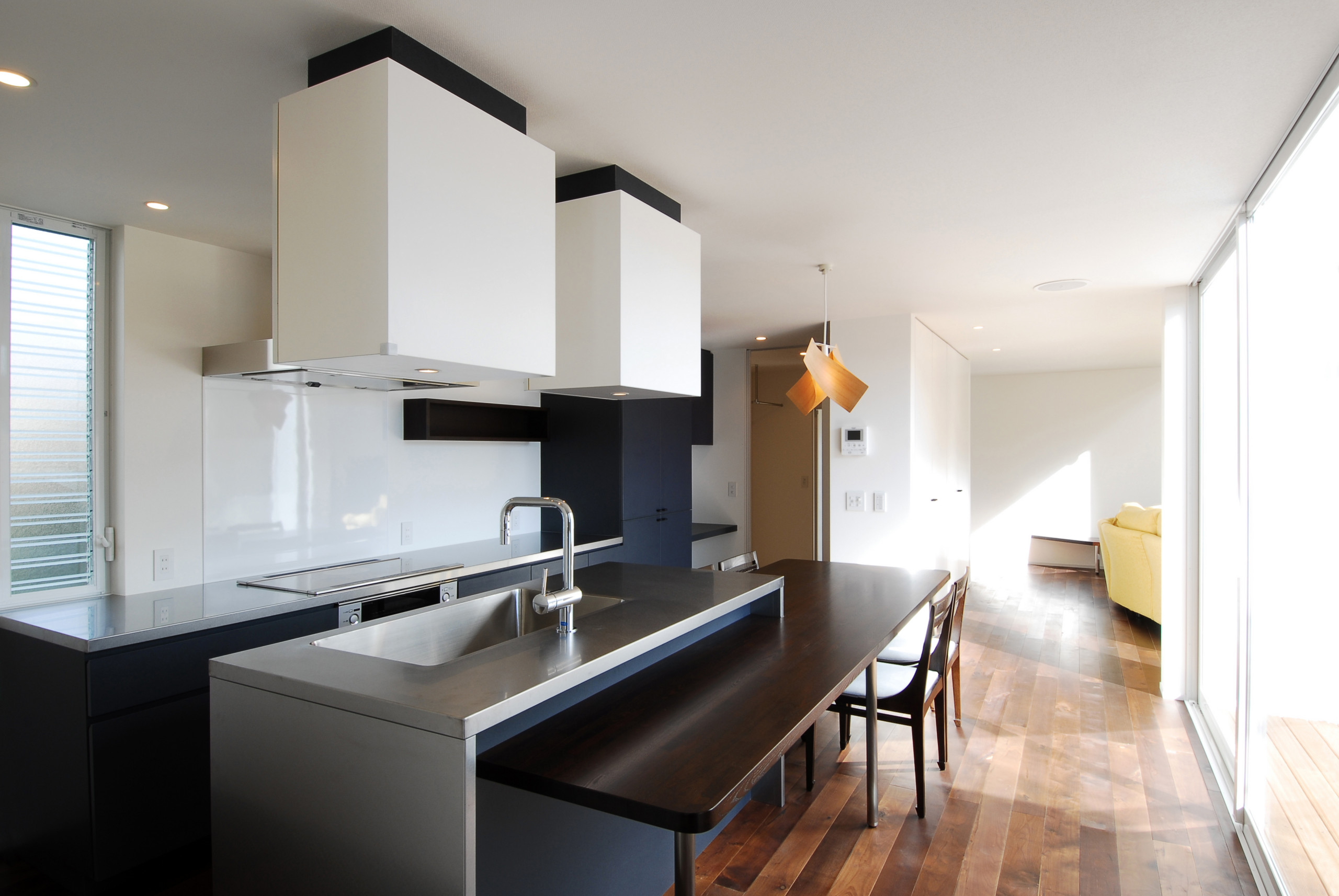 モノトーンのシンプルモダンなキッチン Modern Kitchen Other By Re Blanc テイオー産業 Houzz