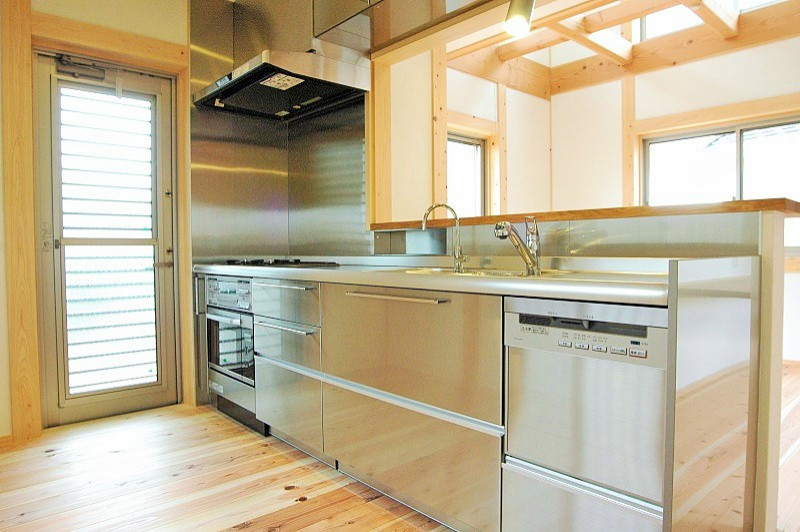 光の井戸のある家 Asian Kitchen Other By 牧 建築工房 Houzz