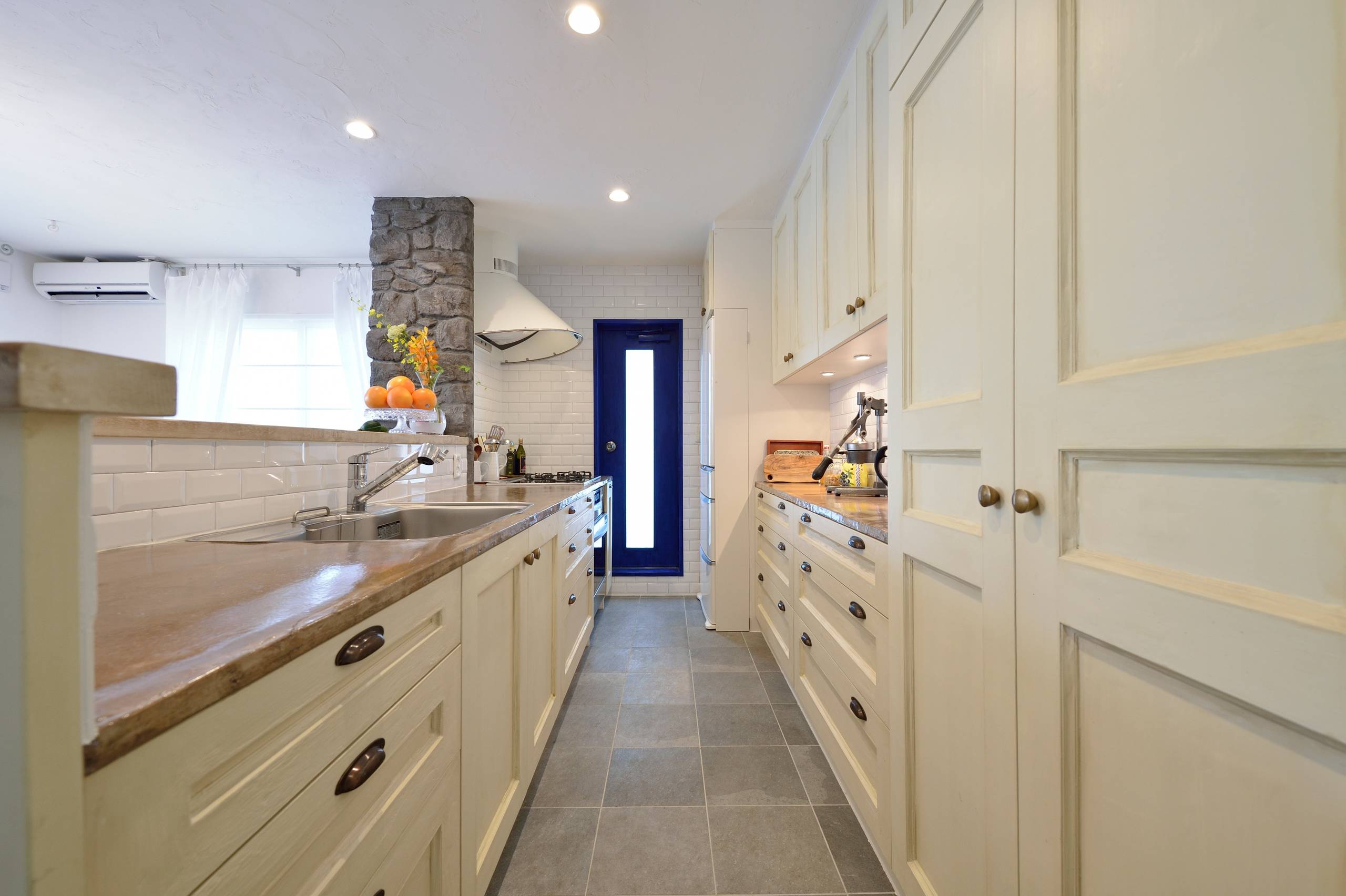 地中海の白い家 大田区 N邸 Mediterranean Kitchen Yokohama By ネイチャーデコール 大浦比呂志 Houzz 地中海の白い家 大田区 N邸 Mediterranean Kitchen Yokohama By ネイチャーデコール 大浦比呂志 Houzz