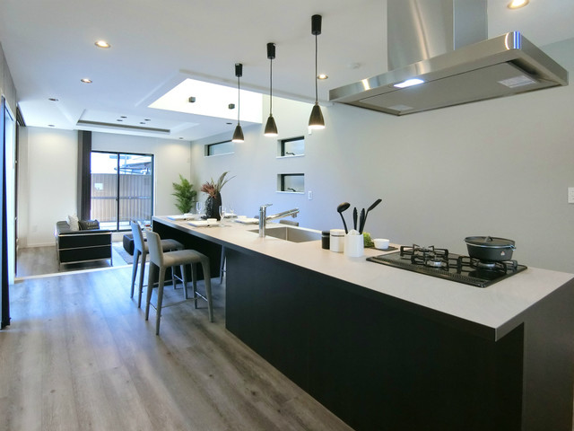 大阪市東住吉区 シンプルシックな家 Moderno Cocina Osaka De Graftekt Houzz 大阪市東住吉区 シンプルシックな家 Moderno Cocina Osaka De Graftekt Houzz
