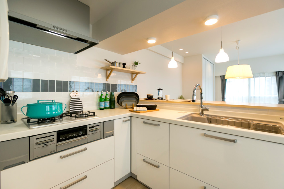 水色が主役 さわやかな北欧デザインのお部屋 Scandinavian Kitchen Other By Reforco リフォルコ Houzz