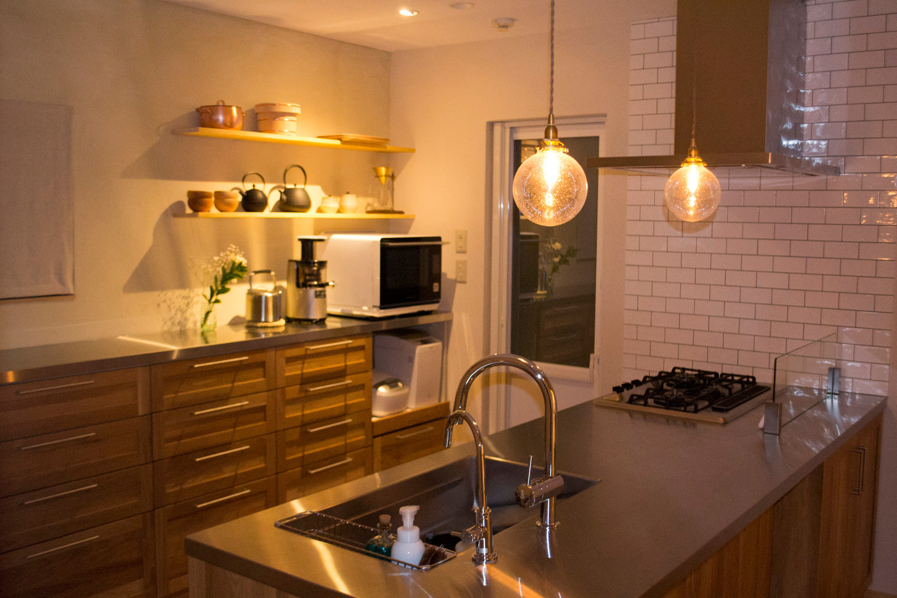 75 Asian Kitchen With Colored Appliances Ideas You Ll Love July 22 Houzz
