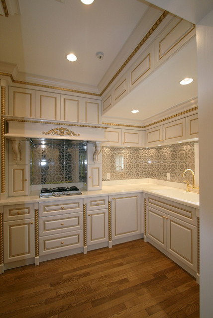 西洋風インテリア Victorian Kitchen Tokyo By アニーズ株式会社 Houzz Uk 西洋風インテリア Victorian Kitchen Tokyo By アニーズ株式会社 Houzz Uk