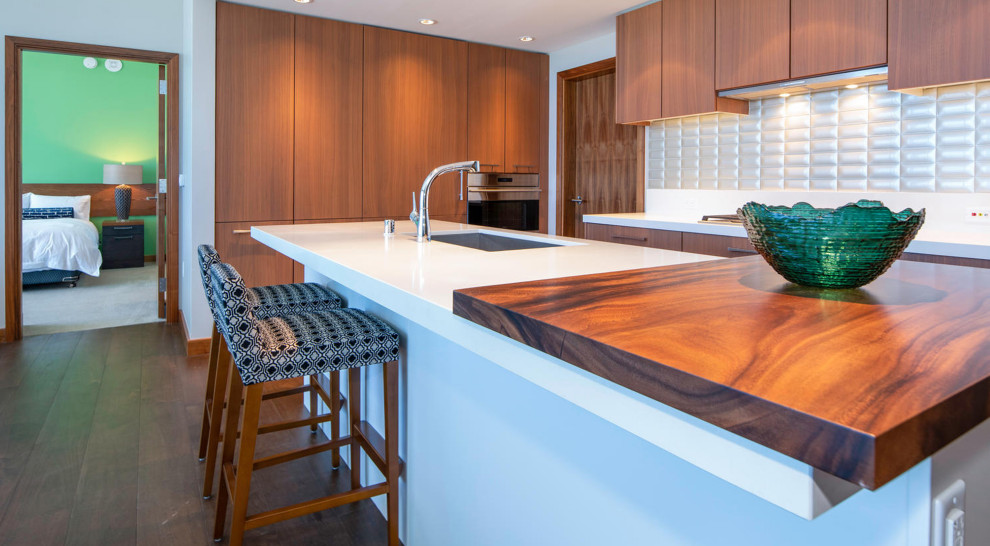 Condominium At Hawaii Usa ハワイのコンドミニアム 03 Beach Style Kitchen Hawaii By Style Source Interior Design スタイルソース Houzz