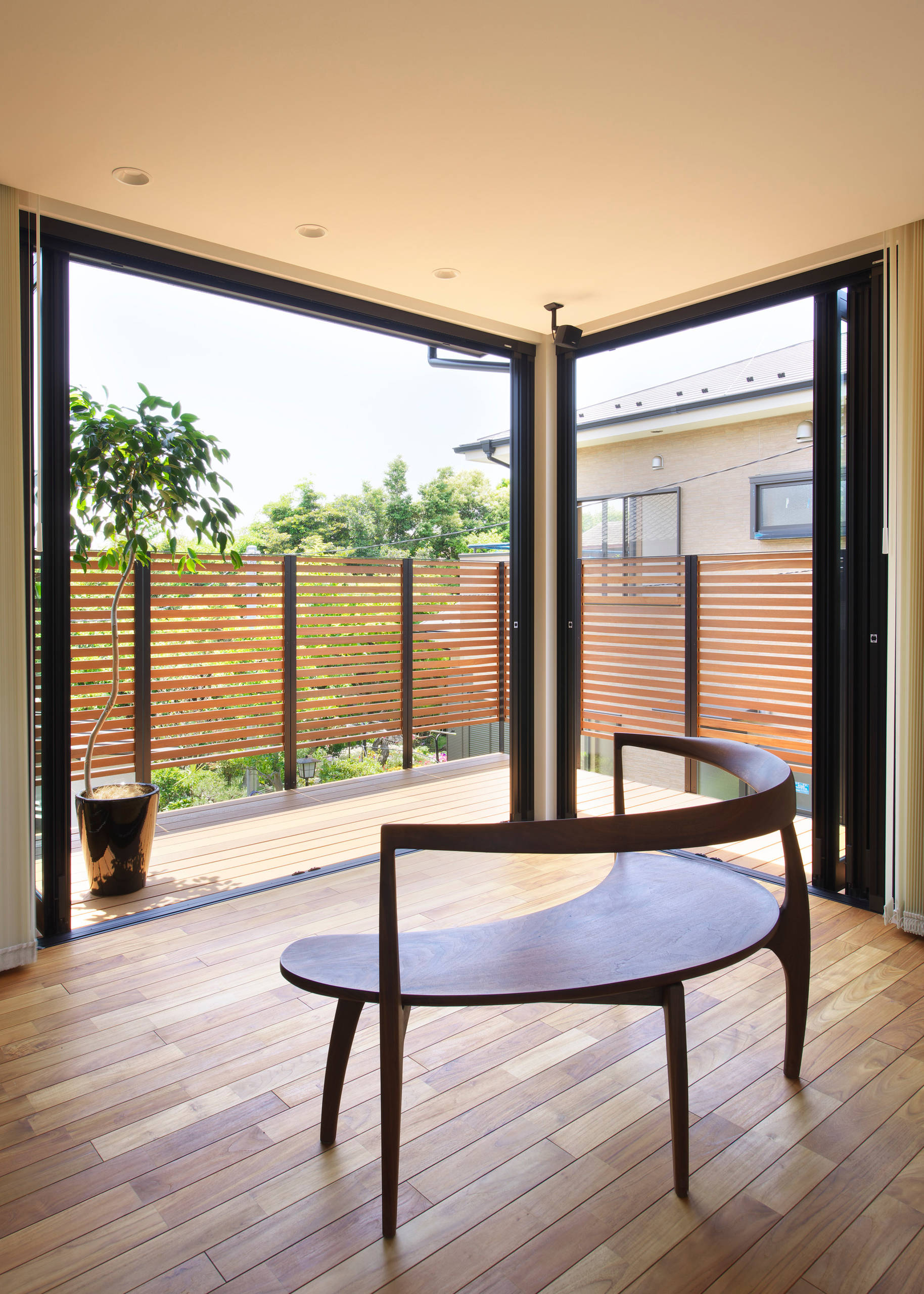 世田谷区 U邸 Industrial Sunroom Tokyo By 桃山建設株式会社 Houzz