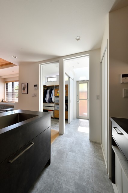 家事動線は働く主婦の強い味方 Moderno Lavadero De 株式会社スタイル工房 Stylekoubou Houzz