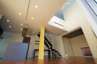 吹き抜けのある開放的な家 福岡市東区 一級建築士事務所 清武建設 工務店 設計事務所 Modern Dining Room By 清武建設 1級建築士事務所 Houzz Ie