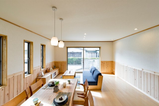 和の家 雅 リビング ダイニング キッチン Japones Comedor Otras Zonas De 有限会社 石川興建 Houzz