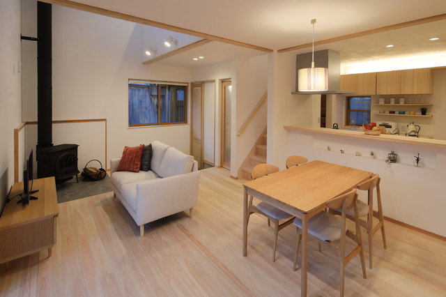拘りの土間と薪ストーブのある家 Modern Powder Room Other By 丹波 風の工房 Houzz