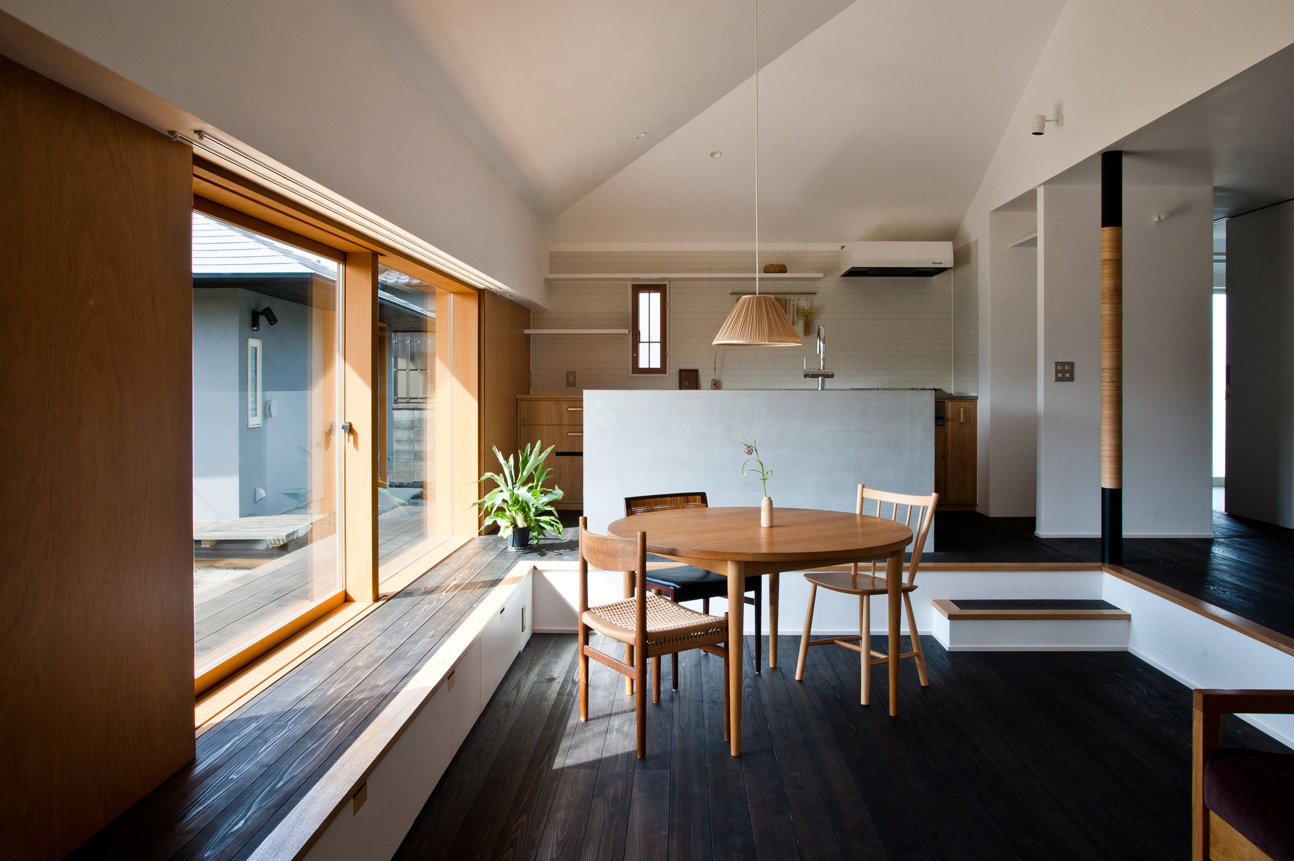 沖之須の家 Scandinavian Dining Room Other By 横山浩之建築設計事務所 Houzz