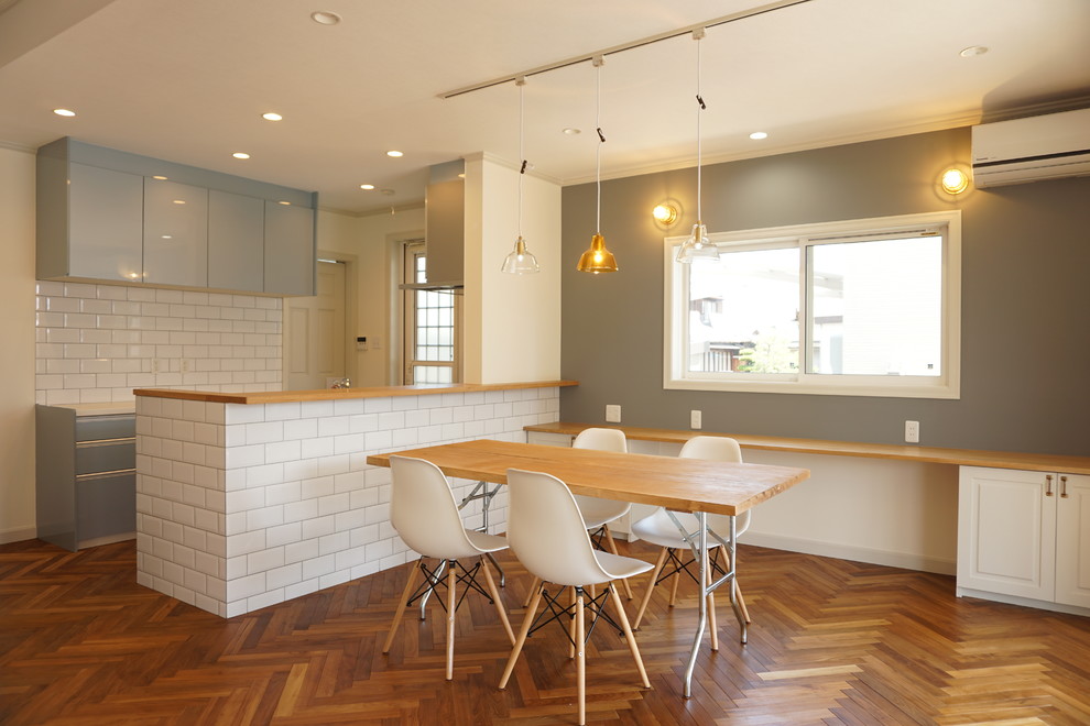 海を感じるアメリカ西海岸なお家 Dining Room Other By Home Design Castlee ホーム デザイン キャスリー株式会社 Houzz