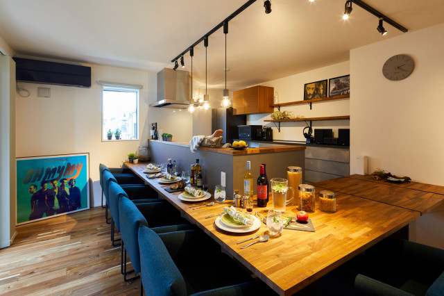 趣味を愉しむアウトドアな二世帯住宅 Salle A Manger Nagoya Par Holidays Design Lab Houzz