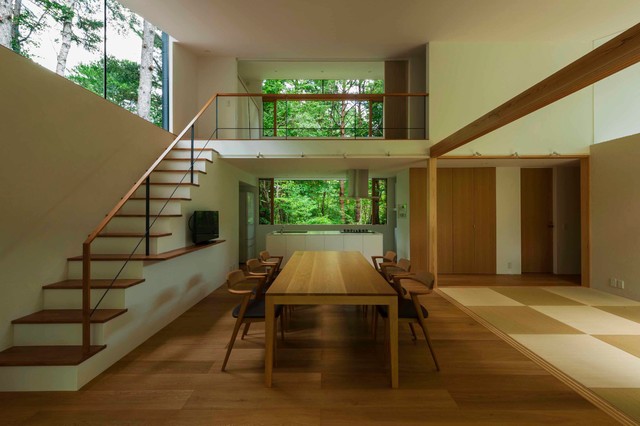 鳴沢の家 薪ストーブとドッグランのある週末住宅 Modern Matplats Annan Av Plusdesign プラスデザイン Houzz
