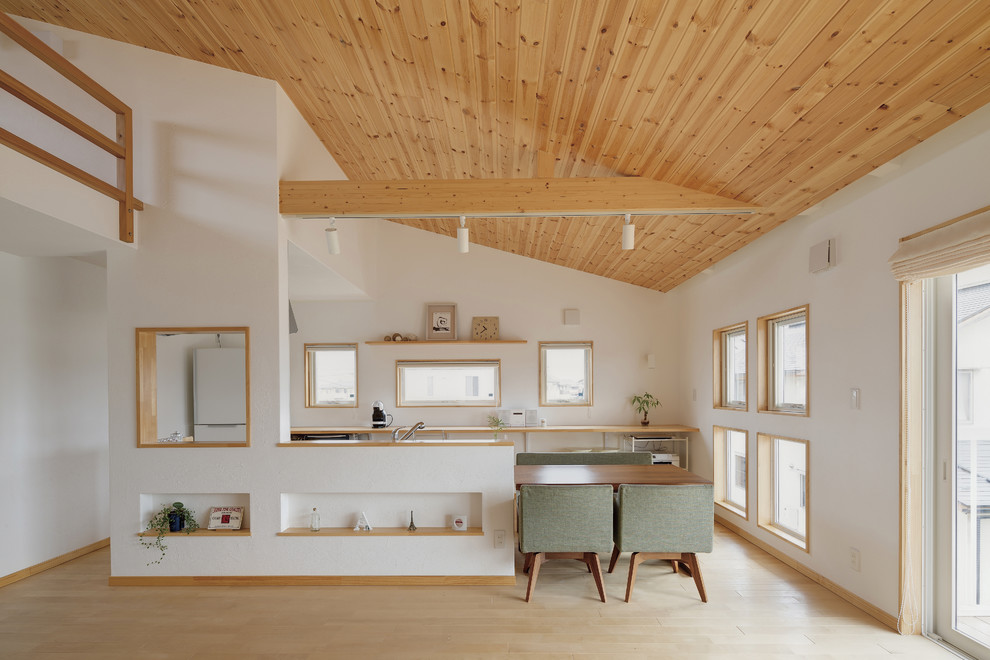 Ht様邸 Scandinavian Dining Room Other By しっくいの家 Iestory By 篠田工務店 Houzz