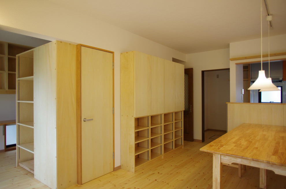 Ldkの壁に 収納家具を設置 Scandinavian Dining Room Tokyo Suburbs By 小野育代建築設計事務所 Houzz Ldkの壁に 収納家具を設置 Scandinavian Dining Room Tokyo Suburbs By 小野育代建築設計事務所 Houzz