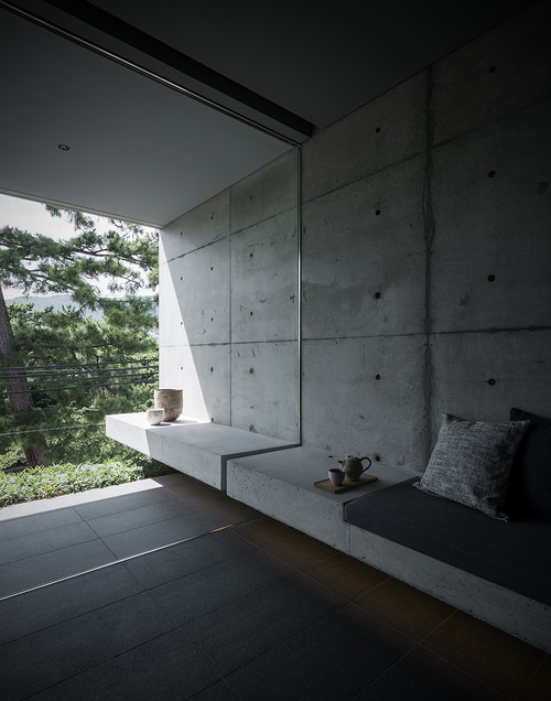 無機質な素材を印象的に用いた クールモダンな住宅 Houzz ハウズ