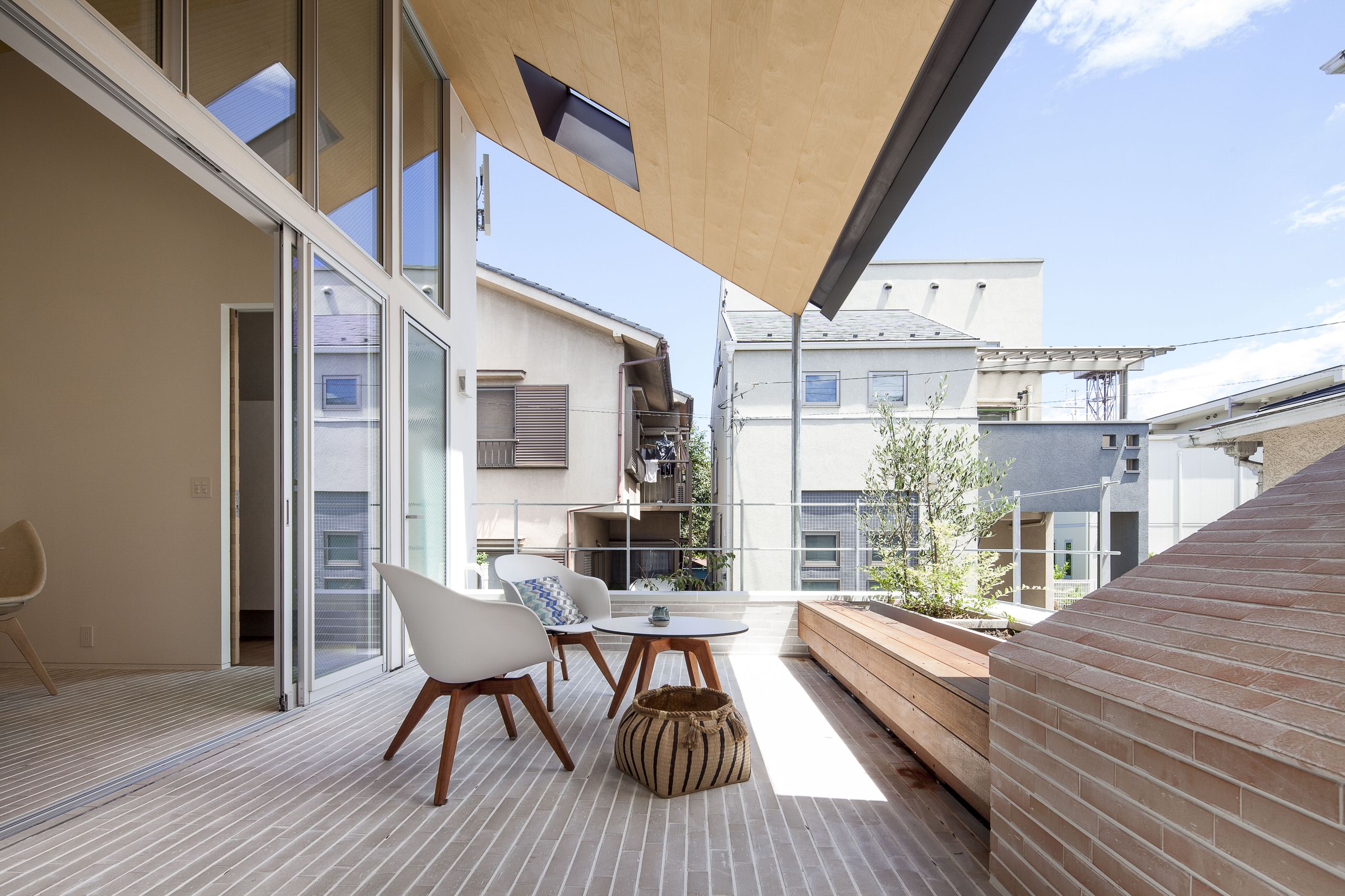 おしゃれなテラス 中庭の画像 21年9月 Houzz ハウズ