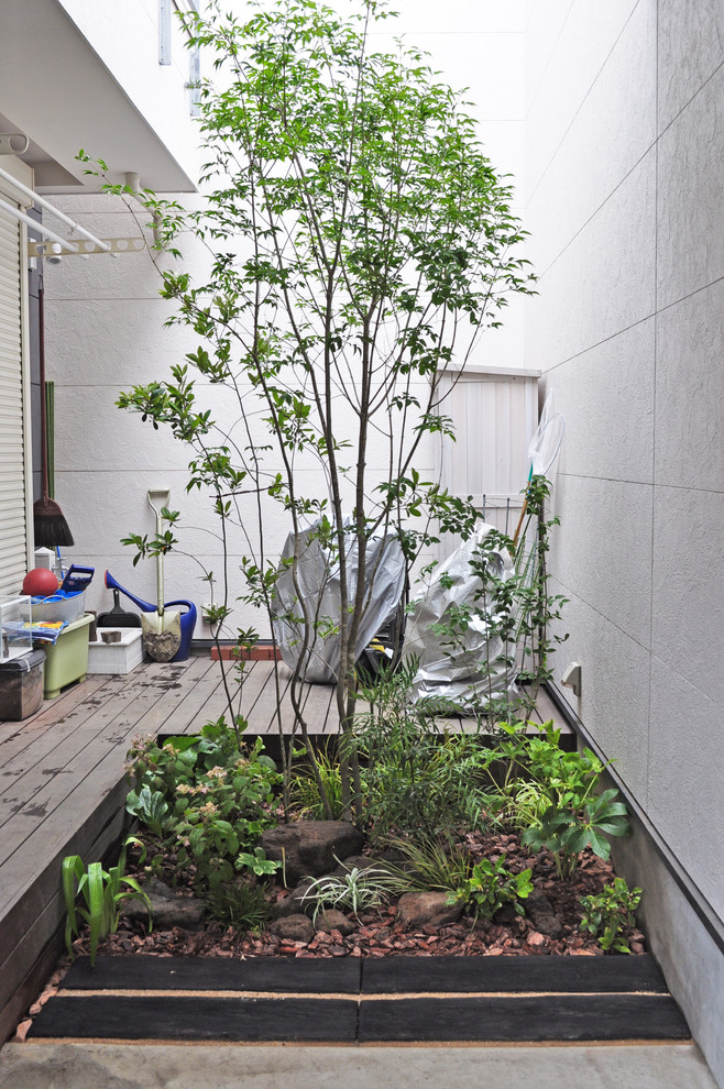 小さな庭で 自然を切り取ったデザインを Patio Tokyo By 造園 庭造り専門店 新美園 Houzz