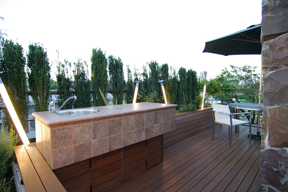 屋上のバーベキュースペース Modern Patio Tokyo By Sデザイン設計一級建築士事務所 Houzz
