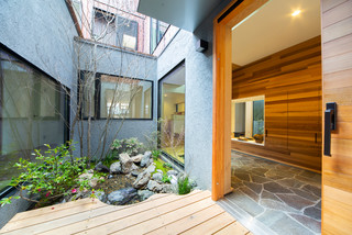 小さいおしゃれなテラス 中庭の画像 21年9月 Houzz ハウズ