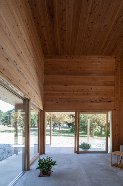 木のカタマリに住む アジアン リビング 他の地域 株式会社 平成建設 Houzz ハウズ