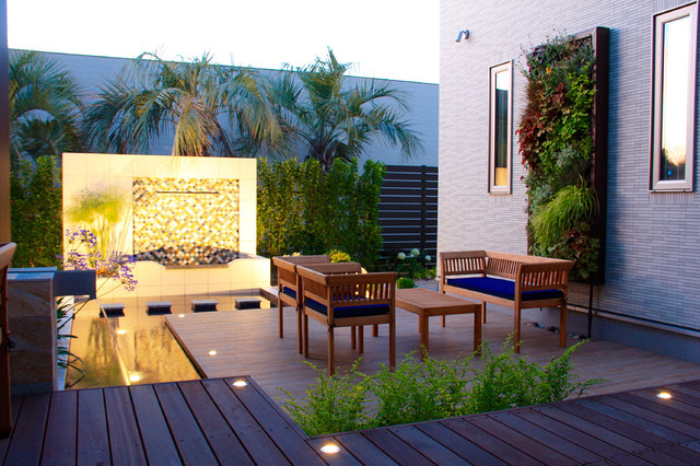 水と光のホームリゾートガーデン 株式会社m S Planning 千葉県w様邸 Tropical Patio Other By Proの庭照明 ライティングマイスター 水と光のホームリゾートガーデン 株式会社m S Planning 千葉県w様邸 Tropical Patio Other By Proの庭照明 ライティングマイスター