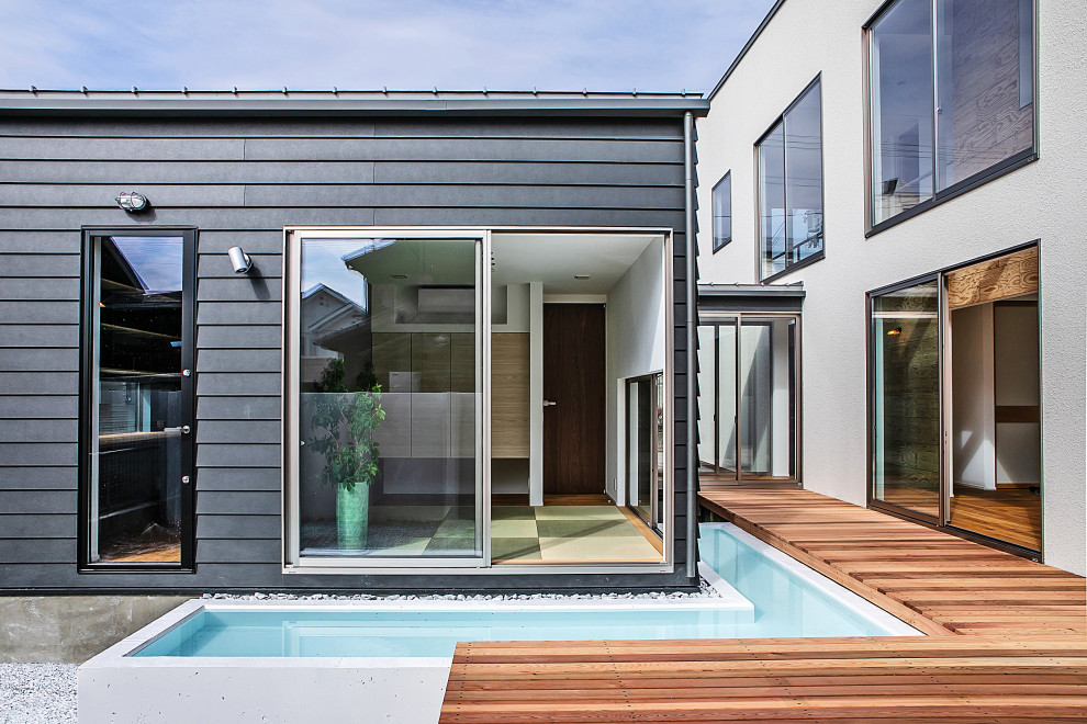 水盤のゆらぎがある美と機能 京都桜井の家 Contemporary Patio Kyoto By Color Label Design Office 殿村明彦 Houzz