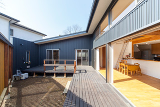 ｌ字のロフト付き平屋住宅 Farmhouse Patio Other By 株式会社住工房スタイル Houzz