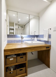 おしゃれなカントリー風トイレ 洗面所の画像 21年9月 Houzz ハウズ