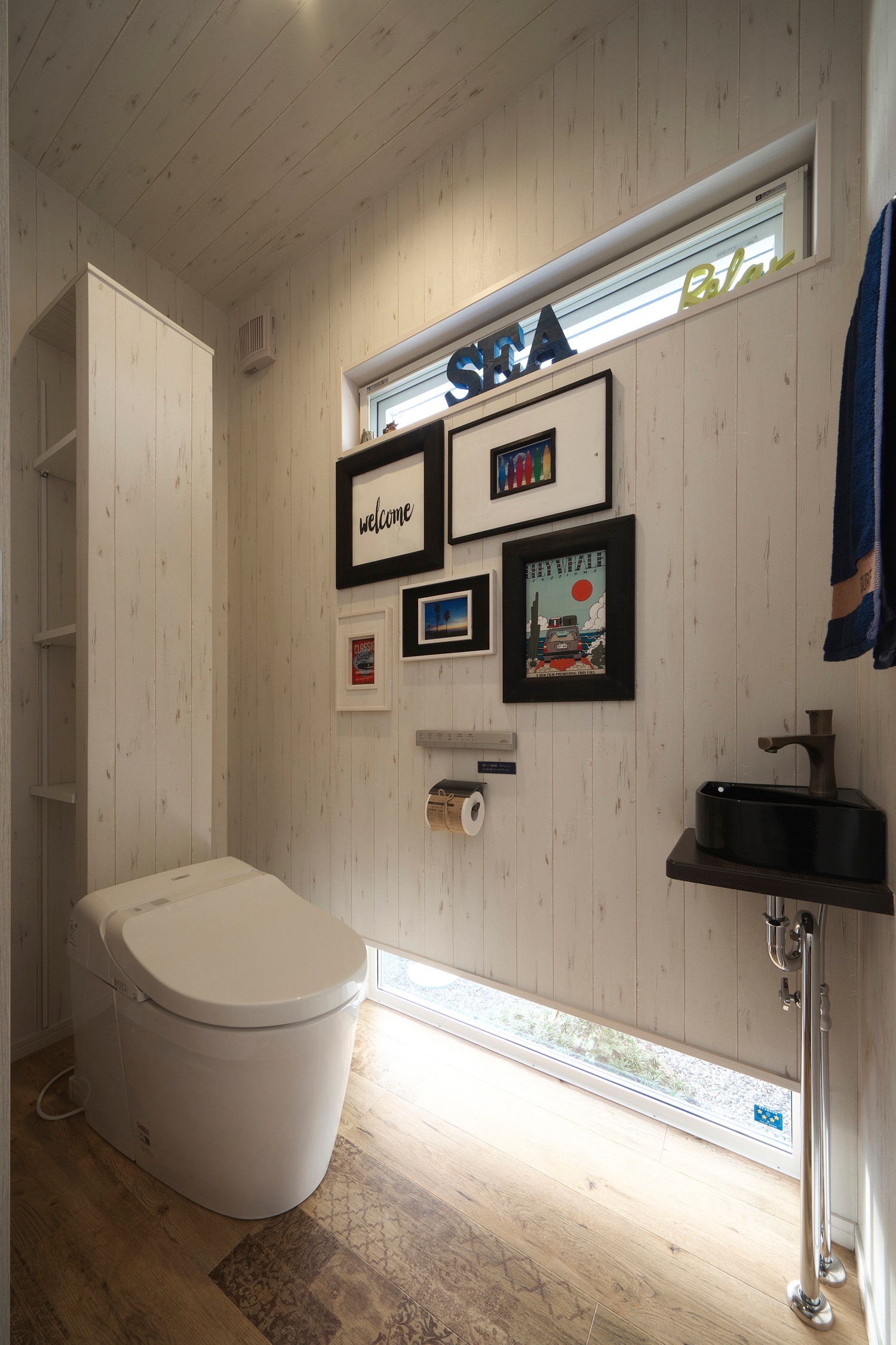 ビーチスタイルのおしゃれなトイレ 洗面所の画像 75選 21年11月 Houzz ハウズ