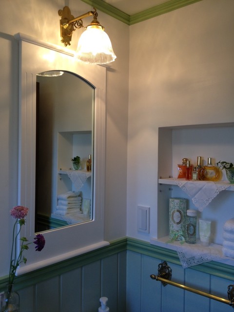 洗面所の照明 ガラスシェードのブラケットライト Traditional Powder Room Other By コンコルディア照明 Houzz 洗面所の照明 ガラスシェードのブラケットライト Traditional Powder Room Other By コンコルディア照明 Houzz