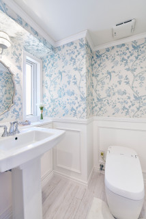 トラディショナルスタイルのおしゃれなトイレ 洗面所の画像 75選 22年11月 Houzz ハウズ