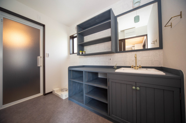 造作洗面化粧台 Industrial Cloakroom Other By ハヤカワホーム Houzz Uk