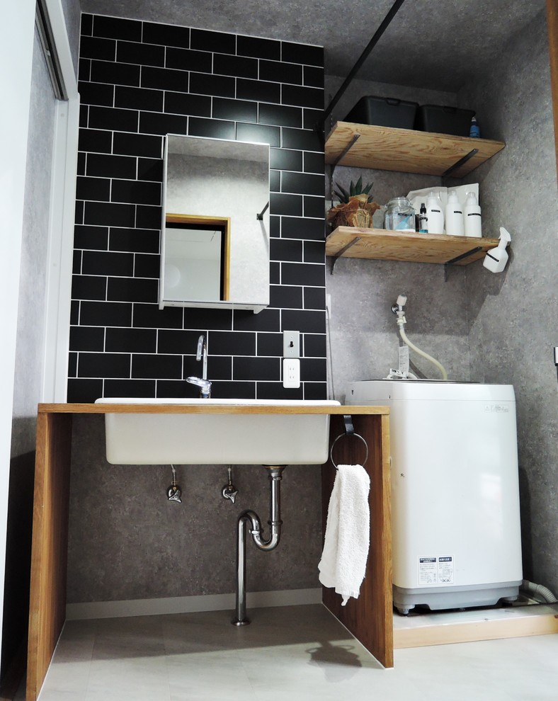 造作洗面台でオシャレに Industrial Powder Room Osaka By maru sho Houzz 造作洗面台でオシャレに Industrial Powder Room Osaka By maru sho Houzz