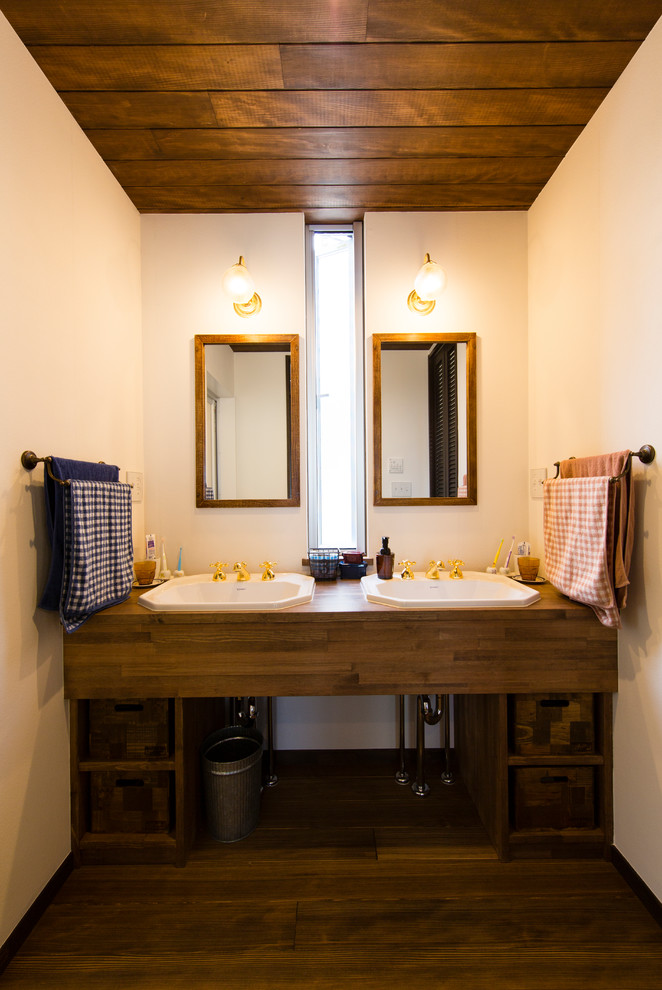 ２ボウル式の造作洗面台 Asian Powder Room Other By 株式会社助川工務店 Houzz
