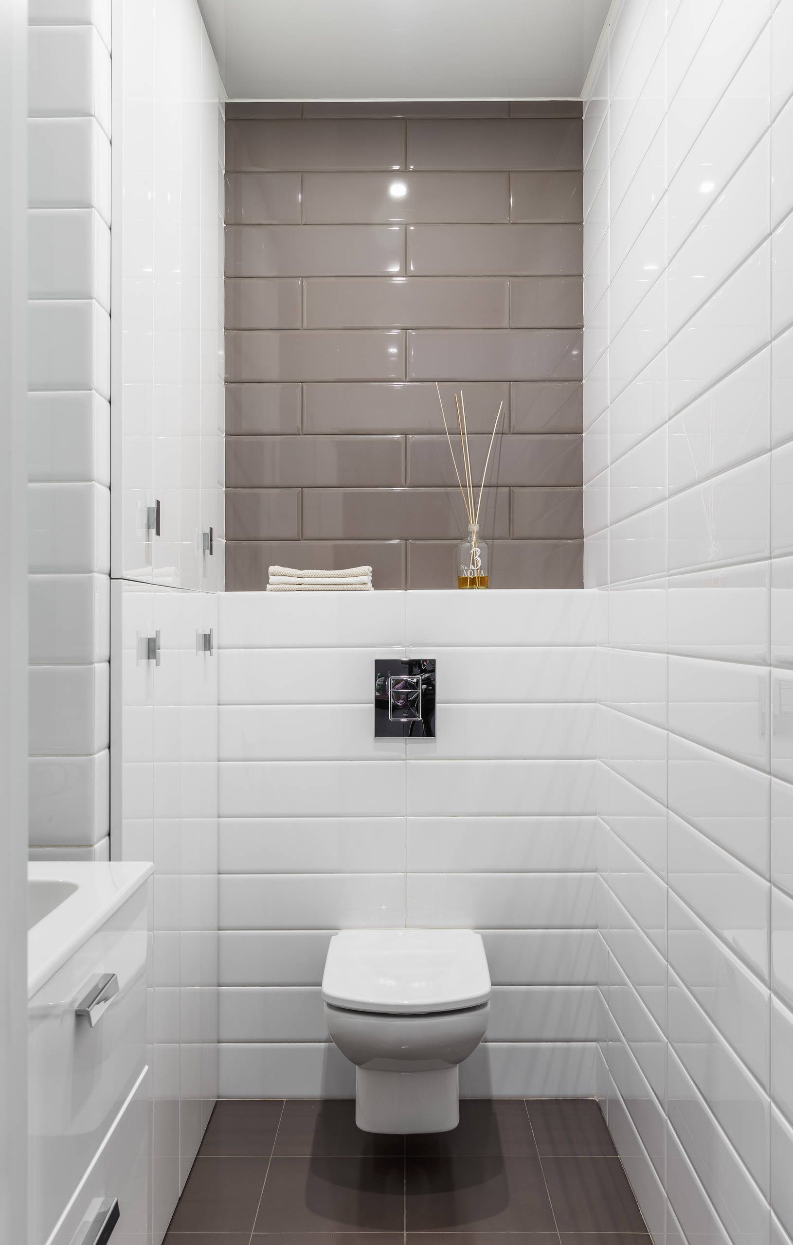 おしゃれなトイレ 洗面所 白いタイル の画像 21年10月 Houzz ハウズ おしゃれなトイレ 洗面所 白いタイル の画像 21年10月 Houzz ハウズ