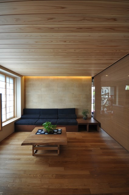 パネリング 羽目板 ラスティック ファミリールーム 他の地域 株式会社マルホン Houzz ハウズ