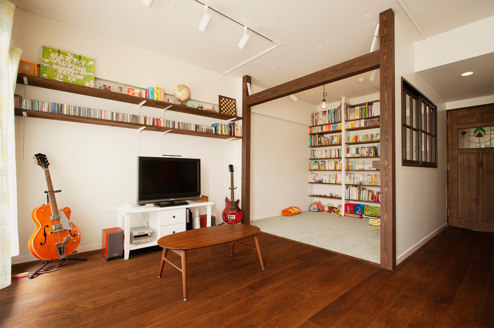 マンションでも ノスタルジーを感じる住まいに Asian Family Room Tokyo Suburbs By 株式会社スタイル工房 Stylekoubou Houzz