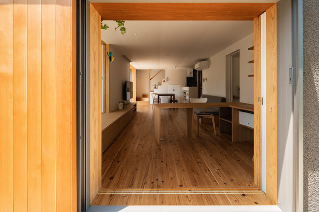 椿山の家 つながりのある家 Asian Family Room Other By 野口修一 野口修アーキテクツアトリエ Houzz