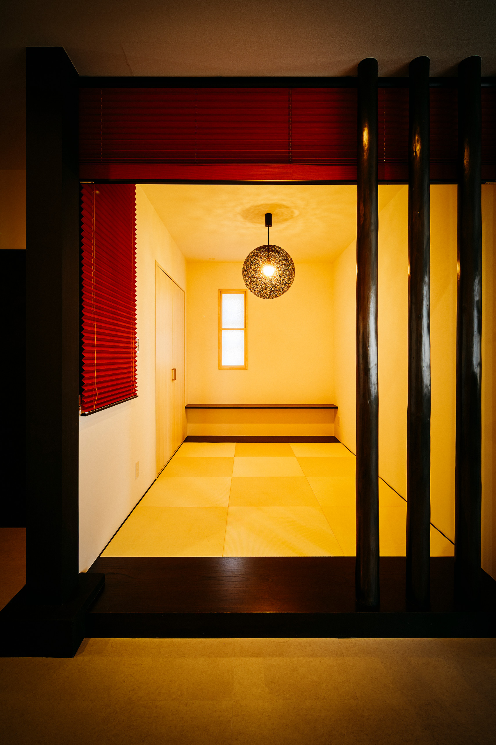 75 Beautiful Black Tatami Floor Family Room Pictures Ideas September 21 Houzz