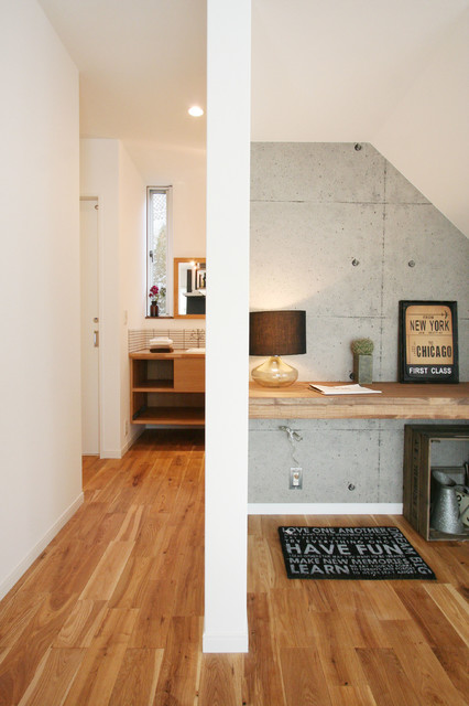 階段下収納もカッコよく有効活用 Industrial Family Room Other By Taisei Home Houzz